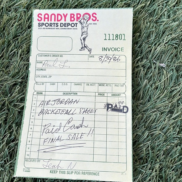 Air Jordan 1 Retro High OG - Picture 6 of 6